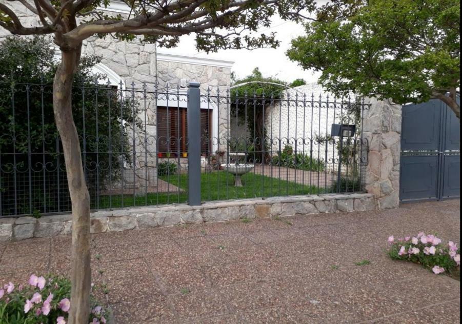 Oasis Cochera Opcional Bahía Blanca Exterior foto